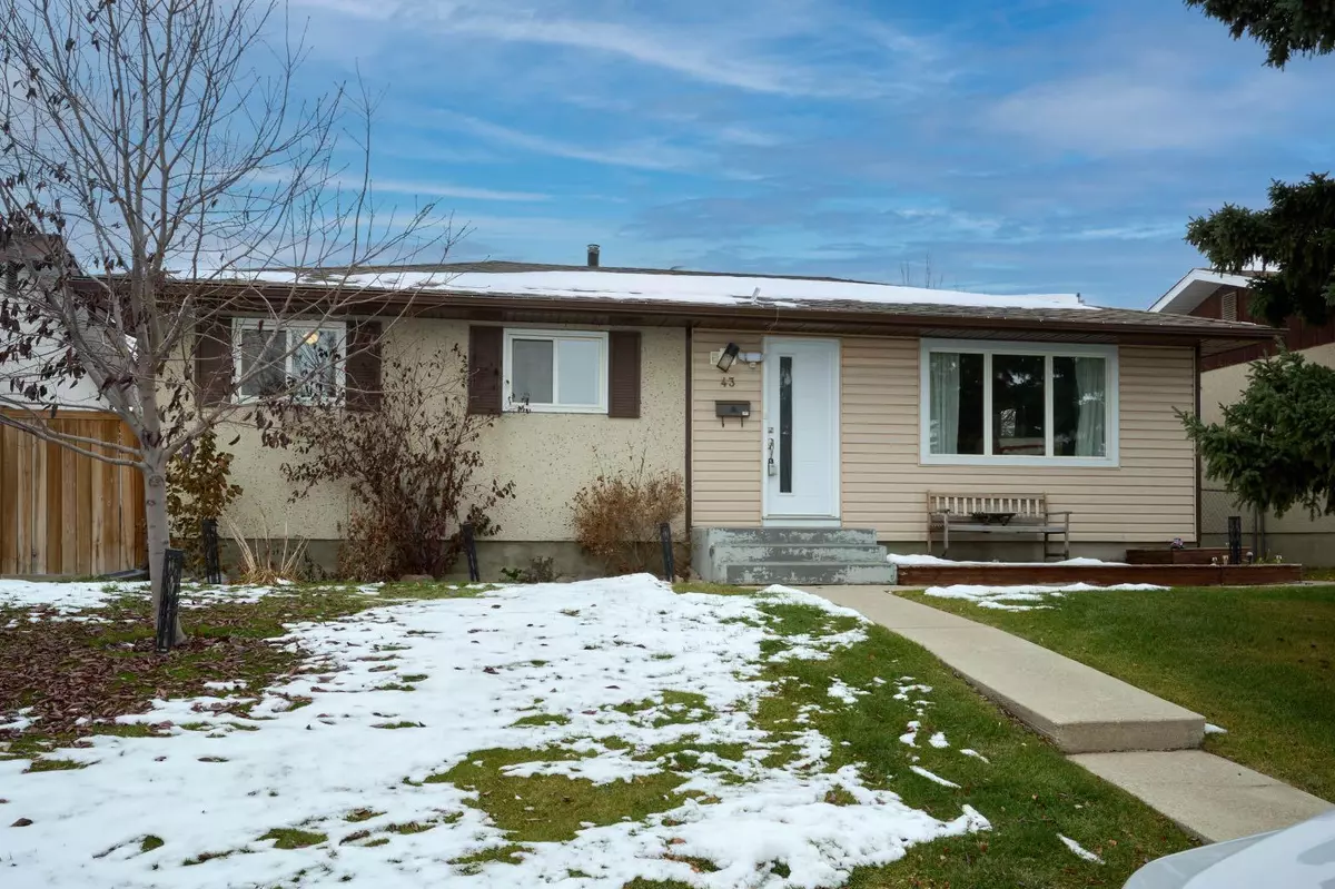 Calgary, AB T2A 3V4,43 Mardale CRES NE