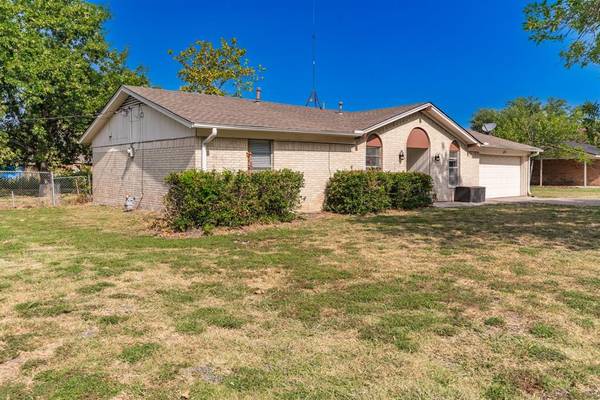 Celeste, TX 75423,107 N 6th Street