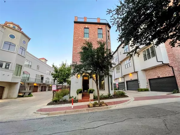 406 Mills Street, Fort Worth, TX 76102