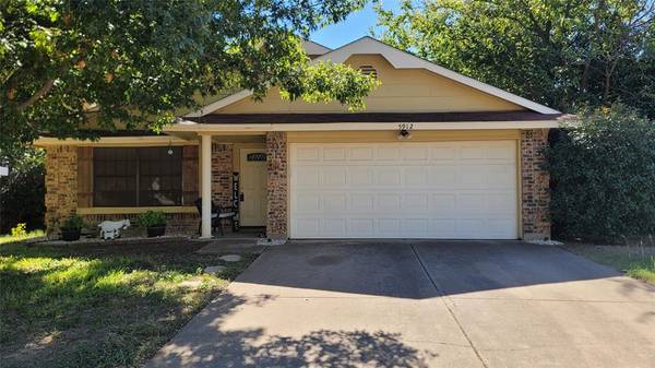 5912 Cimarron Trail, Haltom City, TX 76148