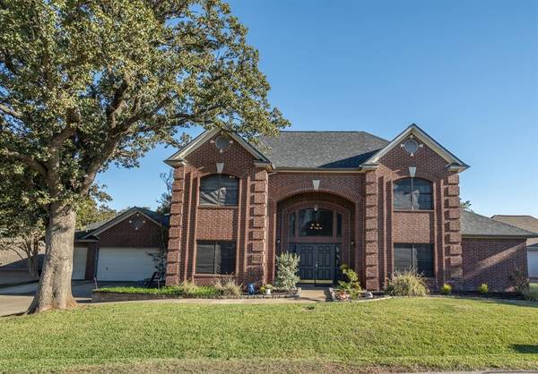 630 Rosedale Street, Highland Village, TX 75077