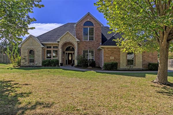 1920 Dakar Road W, Fort Worth, TX 76116