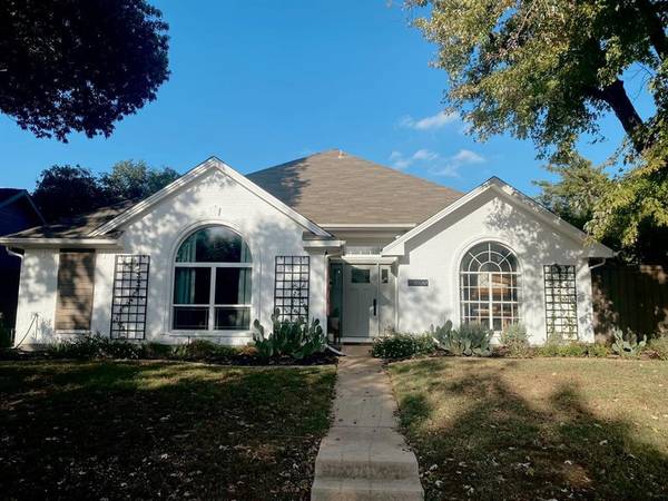 8530 SW Hidden Spring Drive,  Frisco,  TX 75034