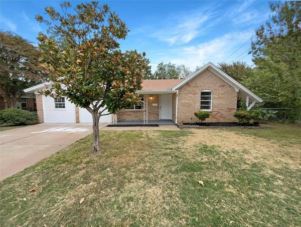 508 Tarrant Avenue, Burleson, TX 76028