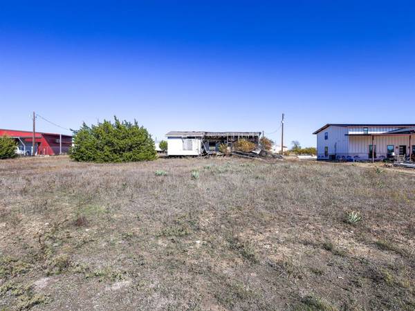 4610 Milburn Road, Cresson, TX 76035