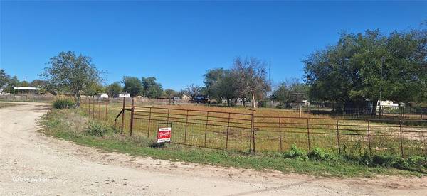 210 W Elm Street W,  Gustine,  TX 76455