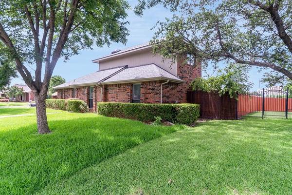 Carrollton, TX 75010,1905 Lansdown Court