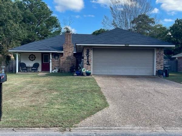 8613 Woodlake Drive, Haughton, LA 71037