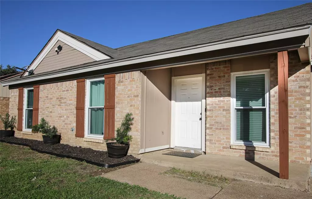 Fort Worth, TX 76133,3208 Highlawn Terrace