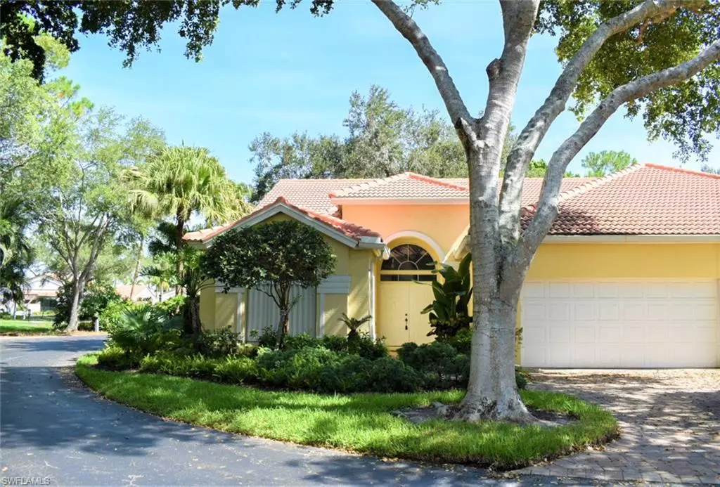 Naples, FL 34110,15218 STORRINGTON PL