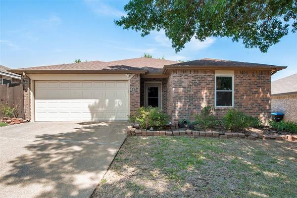 112 N Buffalo Grove Road, Fort Worth, TX 76108