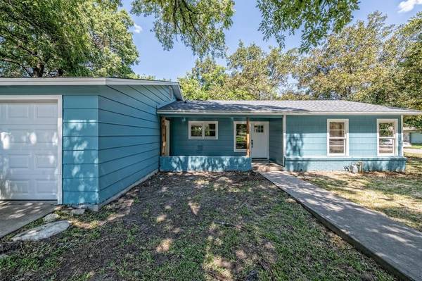 301 N Avenue Q, Clifton, TX 76634