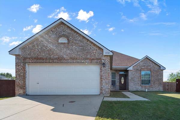 1112 Timberlake Lane, Lewisville, TX 75067