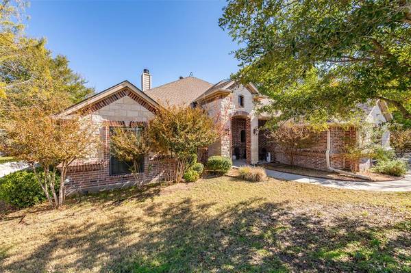 221 Parker Oaks Lane, Hudson Oaks, TX 76087