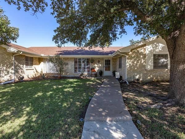 3315 Peachtree Lane, Pantego, TX 76013