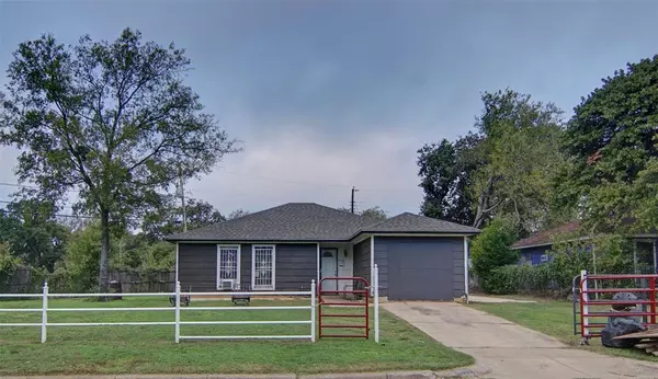 3820 Erath Street, Fort Worth, TX 76119