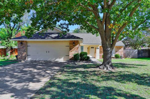 3716 Chittam Lane, Bedford, TX 76021