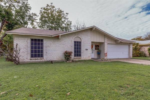 1228 Venus Street, Cedar Hill, TX 75104