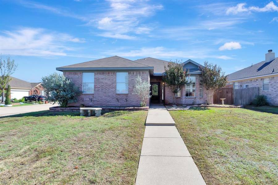 7212 Park Creek Drive, Fort Worth, TX 76137