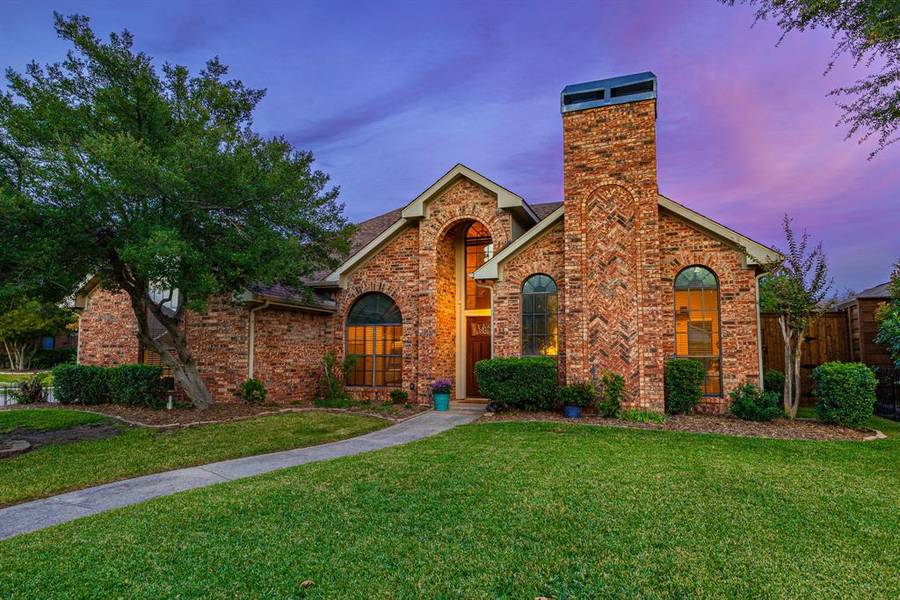 4212 Meadowdale Drive, Carrollton, TX 75010