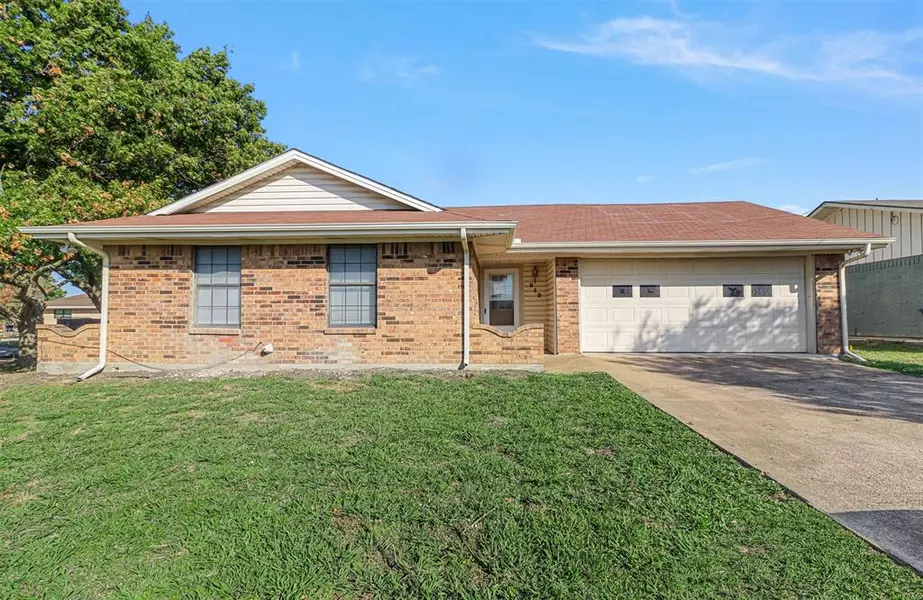 212 E Hazelwood Street, Princeton, TX 75407