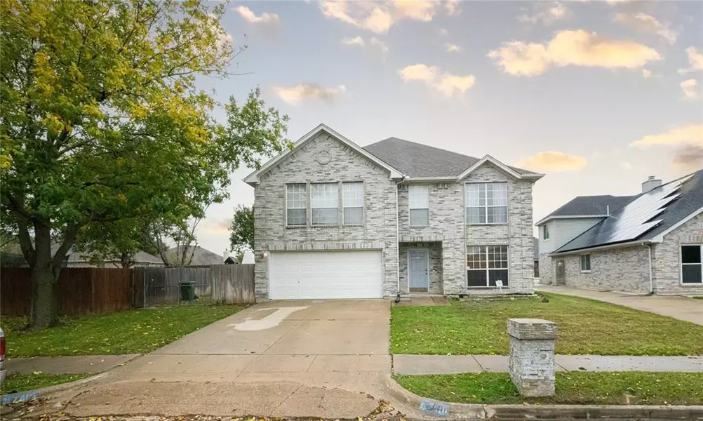 7410 Rochester Lane, Arlington, TX 76002