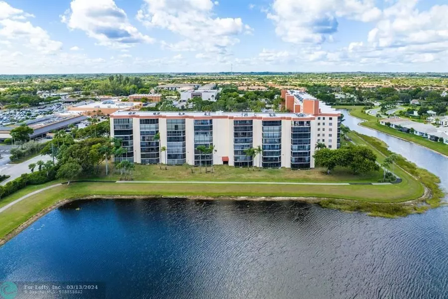 7360 S Oriole Blvd  #303, Delray Beach, FL 33446