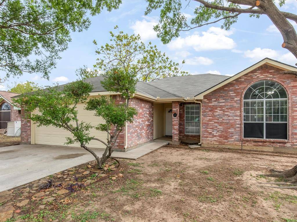 Arlington, TX 76015,2711 Claireisa Court