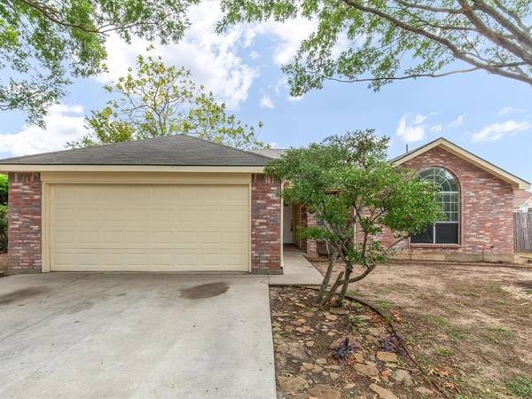 Arlington, TX 76015,2711 Claireisa Court