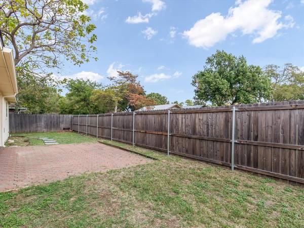 Arlington, TX 76015,2711 Claireisa Court