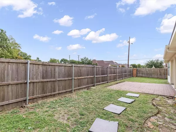 Arlington, TX 76015,2711 Claireisa Court