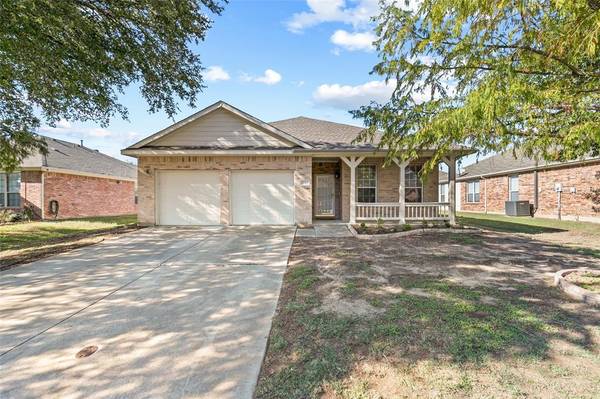 2812 Ector Drive, Grand Prairie, TX 75052