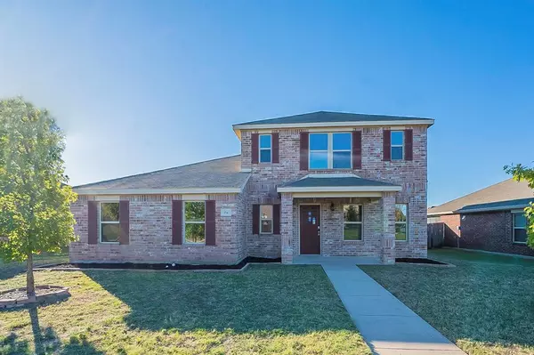 724 Skyflower Drive, Desoto, TX 75115