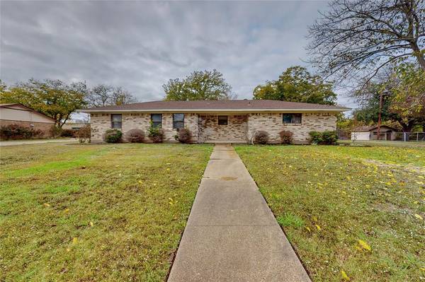 1118 Crestview Drive,  Kaufman,  TX 75142