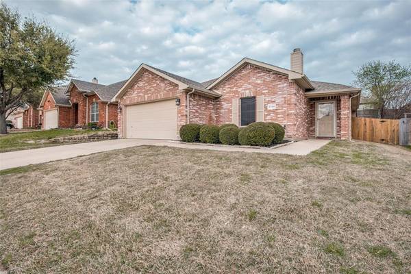 6744 Geyser Trail, Watauga, TX 76137