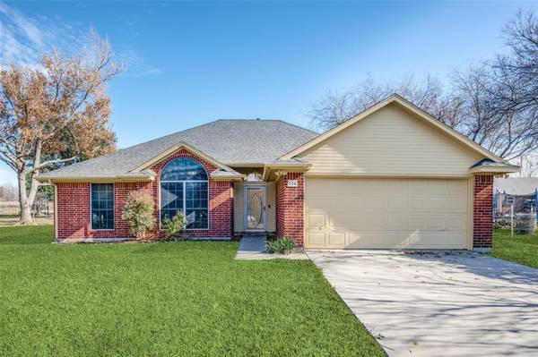 604 Keaton Road S, Sanger, TX 76266