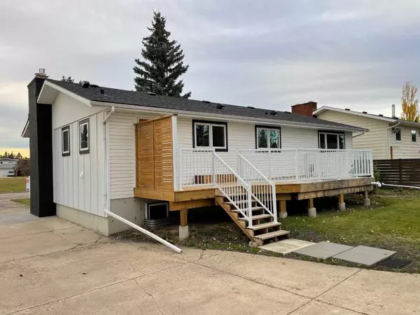 Red Deer, AB T4R 1E8,68 Arb Close