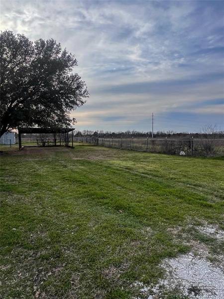 5167 Old Dallas Road, Elm Mott, TX 76640