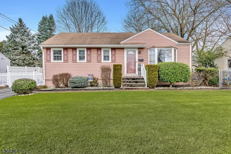 3241 Banta Rd, South Plainfield Boro, NJ 07080