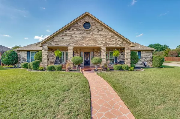 3721 Edgewater Drive, Bedford, TX 76021