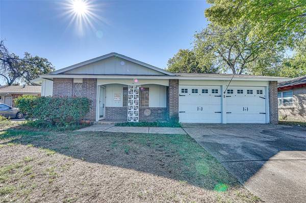 3526 Plaza Park Drive, Garland, TX 75042