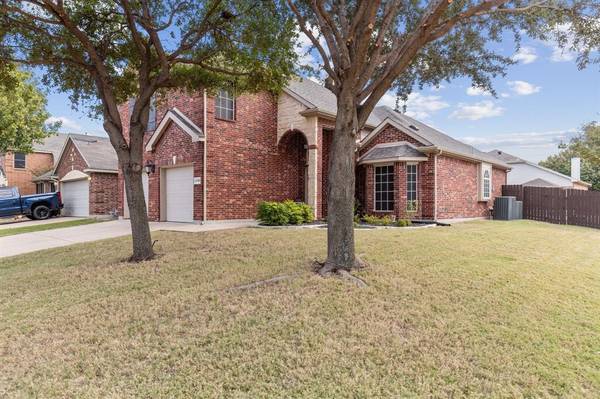 11700 Wild Pear Lane, Fort Worth, TX 76244