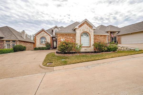 11629 Virginia Way Court,  Fort Worth,  TX 76008