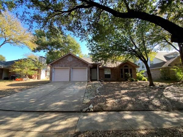 7504 Bear Lake Drive, Fort Worth, TX 76137