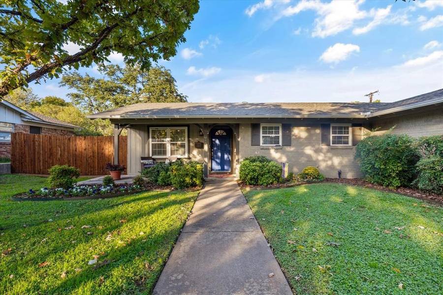 4116 Whitfield Avenue, Fort Worth, TX 76109