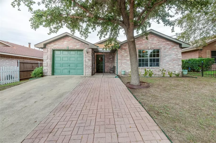 4525 Las Haciendas Drive, Dallas, TX 75211