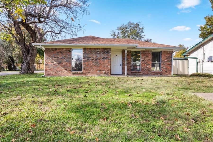 412 N Dallas Street, Van Alstyne, TX 75495