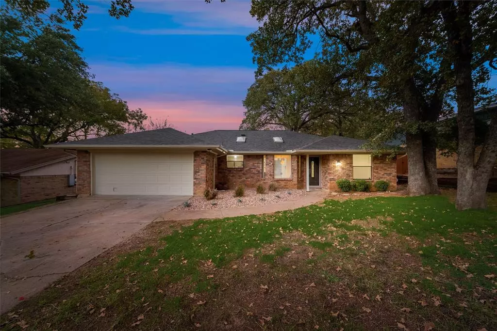 Fort Worth, TX 76120,7613 Ripple Creek Court