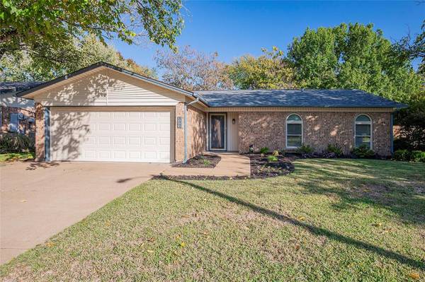 337 Navajo Drive, Keller, TX 76248