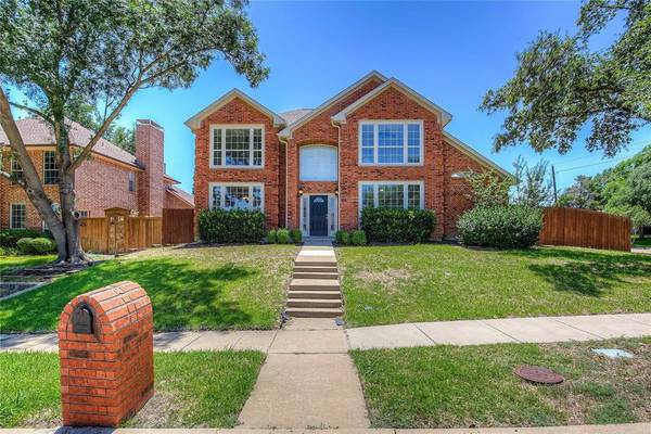 2100 Larkspur Drive, Carrollton, TX 75010